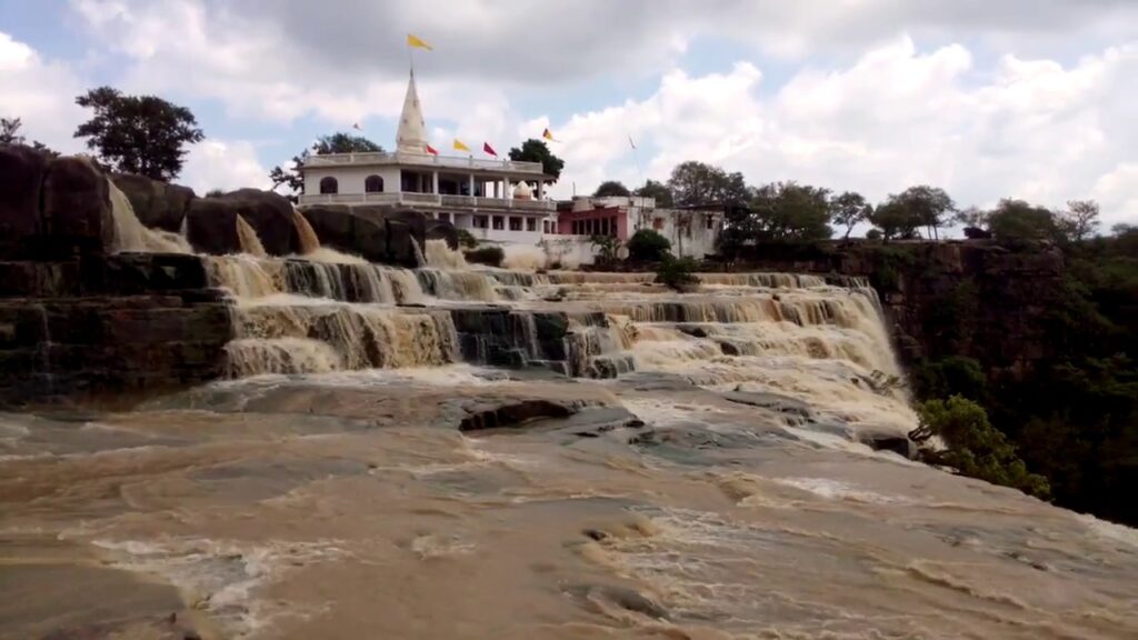 Pawa Waterfall